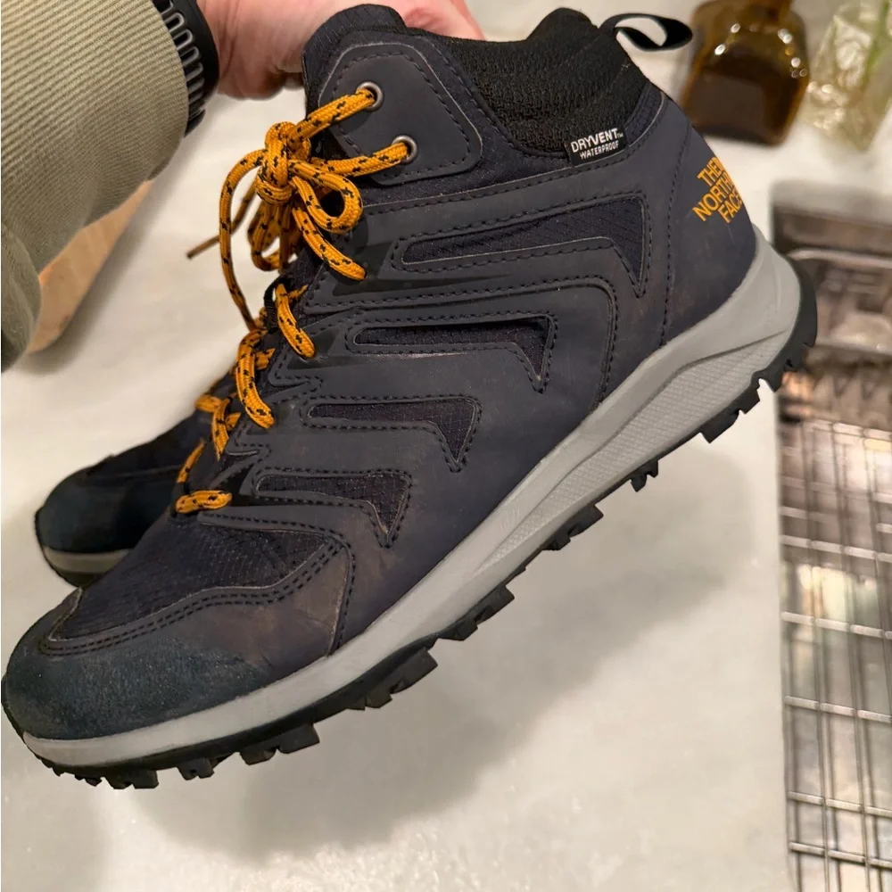 The North Face Venture Fast hike II Mid Waterproof Mens Size 7.5